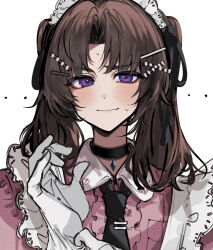  1boy ayase_ayato_(imamiya_pinoko) brown_hair choker crossdressing crossdressing_(mtf) gloves highres imamiya_pinoko light_smile long_hair maid maid_headdress male_maid multicolored_hair original portrait thick_eyebrows trap two-tone_hair violet_eyes white_gloves 