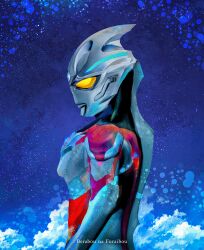  1boy absurdres alien artist_name black_skin blue_background blue_gemstone blue_sky clouds cloudy_sky color_timer colored_skin commentary crystal dorsal_fin forehead_jewel from_side gem glowing glowing_eyes highres large_pectorals looking_ahead male_focus multicolored_skin muscular muscular_male no_pupils obakelope0530 pectorals red_skin romaji_text silver_skin sky solo spine tokusatsu ultra_series ultraman_arc ultraman_arc_(series) upper_body wrinkled_skin yellow_eyes 