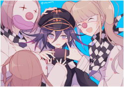  1boy 3girls ^_^ aegyo_sal afterimage akanbe annoyed belt black_cloak black_hat black_scarf blonde_hair blue_background brown_hair buttons checkered_clothes checkered_scarf cloak closed_eyes clown_mask collared_cloak colored_tips commentary_request danganronpa_(series) danganronpa_v3:_killing_harmony dice_members_(danganronpa) dot_nose eye_mask eyelid_pull frown furrowed_brow hair_between_eyes happy harem hat high_collar jacket light_blush long_hair long_hair_between_eyes long_sleeves mask multicolored_hair multiple_girls oma_kokichi one_side_up open_mouth orange_hair peaked_cap purple_hair sakura_(fein5862817) scarf short_hair simple_background sleeves_past_wrists smile straight-on tongue tongue_out twintails twitter_username two-tone_scarf violet_eyes waving white_belt white_jacket white_mask white_scarf wrist_belt 