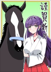  1girl border braid breasts brown_border chinese_zodiac commentary_request cowboy_shot crown_braid earrings flower_earrings gradient_background green_background green_eyes hakama hakama_skirt happy_new_year highres horse inset_border japanese_clothes jewelry kimono large_breasts link!_like!_love_live! long_sleeves looking_at_viewer love_live! miko otomune_kozue otomune_kozue_(post-graduation) outside_border red_hakama rikku_ito skirt solo virtual_youtuber white_border white_kimono year_of_the_horse 