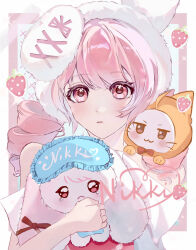  :3 ahoge animal animal_ear_hood animal_ears animal_on_shoulder bare_arms bare_shoulders blue_background border bow bowtie brown_eyes capelet cat character_name chinese_commentary cloak closed_mouth clothed_animal clothing_cutout commentary_request detached_hood dot_nose drill_hair ear_covers expressionless eyelashes eyes_visible_through_hair food fruit fur_hood hair_through_headwear highres holding holding_stuffed_toy hood hood_up hooded_cloak infinity_nikki light_blush light_frown lipstick loose_hair_strand low_twintails makeup medium_hair momo_(nikki) nikki_(nikki) nikki_(series) one_ear_down outside_border pink_eyes pink_hair pink_lips pink_shirt rabbit_ears red_bow red_bowtie shirt shoulder_cutout smile strawberry stuffed_animal stuffed_rabbit stuffed_toy tareme traditional_bowtie twin_drills twintails vanillatte white_border white_capelet white_cat white_hood yellow_cloak 