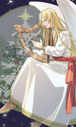  1boy 2025 absurdres alternate_costume bishounen blonde_hair christmas_tree commentary_request fire_emblem fire_emblem:_path_of_radiance green_eyes harp highres holding holding_instrument instrument long_hair male_focus merry_christmas music playing_instrument pointy_ears reyson_(fire_emblem) solo to6tama wings 