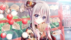  1girl architecture blurry blurry_foreground blush bow bush card_commentary checkered_bow checkered_clothes closed_mouth day diffraction_spikes dot_nose east_asian_architecture ema film_grain fingernails floral_print floral_print_kimono game_cg grey_hair hair_bow hair_bun hair_up hands_up holding holding_ema izumi_tsubasu japanese_clothes kimono lantern lens_flare long_hair looking_at_viewer non-web_source official_art outdoors paper_lantern partially_translated print_kimono re:stage! red_bow sakura_miu self-datamine single_hair_bun smile solo sparkle stone_walkway translation_request upper_body violet_eyes yellow_kimono 