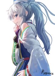  1girl artist_name blush closed_mouth commentary grey_hair hand_on_own_hip hat highres japanese_clothes kariginu long_hair long_sleeves looking_at_viewer mononobe_no_futo pom_pom_(clothes) ponytail pygrenix ribbon-trimmed_sleeves ribbon_trim simple_background smile solo tate_eboshi touhou violet_eyes white_background wide_sleeves 