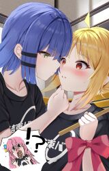  !? 3girls black_shirt blonde_hair blue_hair bocchi_the_rock! commentary_request drumsticks file112056 gotoh_hitori green_eyes hair_ornament hairclip highres holding holding_drumsticks ijichi_nijika multiple_girls one_side_up open_mouth parallel_hairclips pink_hair red_eyes screaming shirt spoken_character yamada_ryo yuri 