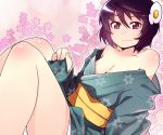  araragi_tsukihi bare_shoulders fried_egg hair_ornament japanese_clothes kimono kosame_daizu looking_at_viewer monogatari_(series) nisemonogatari off_shoulder purple_eyes purple_hair short_hair smile solo violet_eyes 