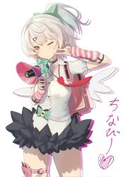  1girl anby_demara arm_warmers bag black_choker black_skirt blush choker commentary_request cosplay cowboy_shot hair_ornament hand_up heart heart_hair_ornament highres holding holding_megaphone looking_at_viewer megaphone memetoraoekaki necktie one_eye_closed orange_eyes pink_arm_warmers pink_bag red_necktie shirt simple_background skirt solo striped_arm_warmers sunna_(zenless_zone_zero) sunna_(zenless_zone_zero)_(cosplay) v white_background white_hair white_shirt white_wings winged_bag wings zenless_zone_zero 