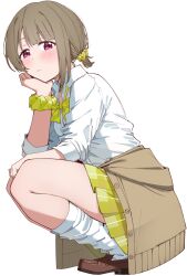  1girl blonde_hair blush bow bowtie brown_cardigan brown_hair brown_shoes cardigan cardigan_around_waist closed_mouth clothes_around_waist collared_shirt commentary_request full_body gyaru gyarugasaki hair_ornament hair_scrunchie highres kogal liz_(piyoko_piyop) loafers looking_at_viewer loose_socks love_live! love_live!_nijigasaki_high_school_idol_club miniskirt nakasu_kasumi pink_eyes plaid_bow plaid_bowtie plaid_clothes plaid_scrunchie plaid_skirt pleated_skirt ponytail scrunchie shirt shoes short_hair short_ponytail skirt socks solo squatting three-quarter_sleeves white_shirt white_socks wrist_scrunchie yellow_scrunchie yellow_skirt 