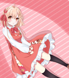  1girl absurdres black_thighhighs bow bowtie commentary dress floral_print frilled_dress frills hair_ornament hair_ribbon highres kano_(hanayori_jyoshiryou) loli micho_(ryty2833) pink_background pink_hair red_eyes red_ribbon red_vest ribbon school_uniform shirt short_hair simple_background solo striped_background thigh-highs vest virtual_youtuber white_shirt x_hair_ornament 