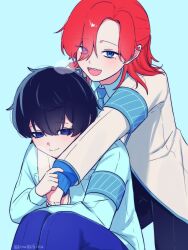  2boys armband black_hair black_pants blue_armband blue_background blue_jacket blue_necktie blue_pants coat commentary_request eyes_visible_through_hair half_updo happy highres hug hug_from_behind hyoutenka_30-do_no_zetsubou jacket kinu100kinu kuchinashi_dabi male_focus mitsudomoe_koubou_(series) multiple_boys necktie pants red_hair sharp_teeth smile steam_from_mouth teeth tonimura_yui white_coat 