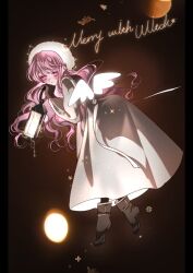  1girl angel angel_wings boots brown_background brown_boots brown_gloves christmas closed_mouth commentary_request dark_background dress eilie_(witch's_island) english_text full_body gift_art gloves hat holding holding_lantern korean_commentary lantern pink_eyes pink_hair preety_id_back solo wavy_hair white_dress white_hat wings witch's_island 
