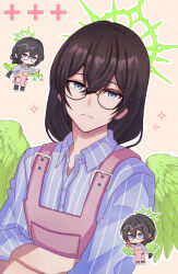  #compass 1boy absurdres apron bishounen black-framed_eyewear black_hair blue_eyes blue_shirt chibi closed_mouth crossed_arms double-parted_bangs first_(#compass) glasses hair_between_eyes highres long_hair long_sleeves looking_at_viewer male_focus multiple_views official_alternate_costume official_alternate_hair_color pink_apron pink_background shirt simple_background sparkle striped_clothes striped_shirt upper_body vertical-striped_clothes vertical-striped_shirt white_background yua_(yua0116) 