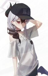  absurdres arm_up bandeau baseball_cap black_bandeau black_choker black_hair black_horns black_shorts blue_archive braid choker closed_mouth commentary cropped_shirt ear_ornament earphones earrings gradient_hair grey_halo halo hat highres horns jewelry kayoko_(blue_archive) looking_at_viewer multicolored_hair original partially_shaded_face red_eyes rifu002 see-through_clothes see-through_shirt shirt shorts side_braid simple_background single_sidelock single_wing sleeveless sleeveless_shirt two-tone_hair white_background white_hair wings 