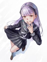  1girl absurdres ak-alfa_(girls'_frontline) alternate_hair_color black_serafuku black_skirt black_socks brown_eyes brown_shoes clothes_lift commentary full_body girls'_frontline_2:_exilium girls_frontline hand_up highres light_blush light_smile long_hair long_sleeves looking_at_viewer official_alternate_costume open_mouth parted_lips purple_hair school_uniform serafuku shoes simple_background skirt skirt_lift socks solo standing standing_on_one_leg tololo_(girls'_frontline_2) tololo_(horizon_cruise)_(girls'_frontline_2) umano_sora v white_background 