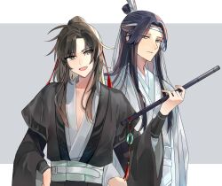  2boys black_hair black_hanfu brown_hair chenqing_flute chinese_clothes closed_mouth dizi flute flute_tassel grandmaster_of_demonic_cultivation grey_background grey_eyes grey_sash hair_ornament hair_ribbon hand_on_own_hip hand_up hanfu headband highres holding holding_flute holding_instrument implied_yaoi instrument lan_wangji long_hair long_sleeves looking_at_another looking_at_viewer male_focus multiple_boys open_mouth parted_bangs ponytail red_ribbon ribbon robe sash sidelocks simple_background smile tassel tassel_hair_ornament tensen11291 topknot transverse_flute upper_body wei_wuxian white_hanfu white_headband wide_sleeves xiao_guan_(headdress) 