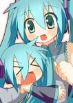  &gt;_&lt; 2girls chibi_miku happy hatsune_miku minami_(colorful_palette) multiple_girls open_mouth siblings sisters smile vocaloid 