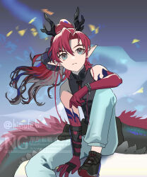  1boy arknights arm_on_knee black_shirt black_shoes blue_eyes blue_streaks colored_extremities colored_skin commentary_request dragon_boy dragon_horns dragon_tail foot_out_of_frame frown fur-tipped_tail hitsulmb horns knee_up long_hair male_focus multicolored_hair pants pointy_ears ponytail red_skin shirt shoes sitting solo streaked_hair tail white_pants yu_(arknights) 