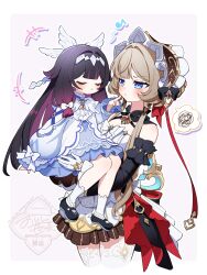  +++ 2girls absurdres aged_down artist_name black_bonnet black_hair black_ribbon black_shoes black_sleeves blue_dress blue_eyes blunt_bangs blush bonnet border bow brown_hair carrying cheek_poking child closed_eyes closed_mouth colored_inner_hair columbina_(dream_journey)_(genshin_impact) columbina_(genshin_impact) commentary_request cowboy_shot cropped_legs detached_collar detached_sleeves dress eyelashes feathered_wings frilled_dress frilled_sleeves frills genshin_impact gloves gold_trim gradient_hair grey_background hair_bow hair_bun hair_intakes hair_ribbon hairband head_wings highres long_hair long_sidelocks long_sleeves looking_at_another mary_janes multicolored_hair multiple_girls multiple_wings musical_note official_alternate_costume oishii_sasa outside_border poking puffy_long_sleeves puffy_sleeves purple_hair red_ribbon ribbon sandrone_(genshin_impact) shoes sidelocks single_hair_bun smile socks speech_bubble spoken_squiggle squiggle standing strapless strapless_dress streaked_hair thigh-highs twitter_username u_u v-shaped_eyebrows very_long_hair watermark white_bonnet white_border white_bow white_dress white_gloves white_hairband white_socks white_thighhighs white_wings winding_key wings 