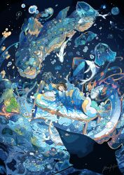  1girl artist_name blue_theme brown_hair bubble commentary highres jellyfish ligne_claire long_sleeves nara_lalana on_bed original short_hair short_sleeves stingray surreal tagme underwater untranslatable_commentary water 