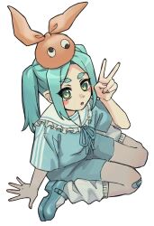  1girl aqua_hair bandaid bandaid_on_knee bandaid_on_leg blue_shirt blue_shorts blush_stickers frilled_sailor_collar frills from_above full_body googly_eyes green_eyes hat highres leg_warmers looking_at_viewer mary_janes misomisosabamiso monogatari_(series) ononoki_yotsugi open_mouth orange_hat pointy_ears sailor_collar sailor_shirt shirt shoes short_eyebrows short_hair short_sleeves shorts sidelocks simple_background sitting solo tenshi_kaiwai thick_eyebrows twintails v wariza white_background white_leg_warmers white_sailor_collar 