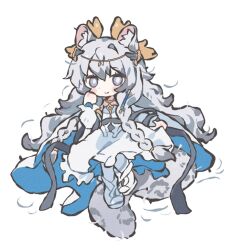  1girl animal_ears arknights blush boots braid braided_sidelocks chibi chise_(cym23730) commentary_request dress full_body grey_hair hair_ornament jewelry korean_commentary long_hair looking_at_viewer necklace official_alternate_costume pramanix_(arknights) pramanix_the_prerita_(arknights) second-party_source sidelocks simple_background smile snow_leopard_ears snow_leopard_girl snow_leopard_tail solo tail very_long_hair white_background white_boots white_dress 