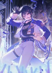  1boy :d ;d absurdres belt black_choker black_gloves black_hair black_shirt blue_belt blue_nails blue_theme choker confetti cowboy_shot gloves glowstick hair_ornament hairclip half_gloves headset highres holostars holostars_idol_uniform_(movin_on) idol idol_clothes jacket kanade_izuru lightning_bolt_hair_ornament lightning_bolt_symbol male_focus nail_polish noookaaa official_alternate_costume one_eye_closed open_mouth pants penlight_(glowstick) shirt short_hair single_glove sleeve_cuffs smile solo stage streamers thigh_strap violet_eyes virtual_youtuber white_pants 