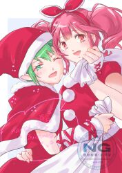  2girls bag capelet commentary_request dress green_eyes green_hair hand_on_another's_waist hat highres holding holding_bag looking_at_viewer macross macross_delta makina_nakajima multiple_girls one_eye_closed open_mouth pink_eyes pink_hair reina_prowler santa_costume santa_dress santa_hat short_hair short_sleeves short_twintails simple_background syu-ri.s twintails white_background yuri 