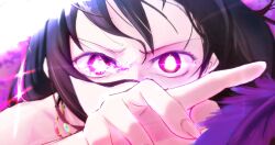  1girl absurdres akemi_homura akuma_homura black_hair dark_orb_(madoka_magica) feathers highres juudo_ni_seiheki_kojireta_madoka_suki long_hair looking_at_viewer mahou_shoujo_madoka_magica mahou_shoujo_madoka_magica:_walpurgis_no_kaiten solo soul_gem_(madoka_magica) v-shaped_eyebrows violet_eyes 