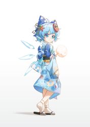  1girl absurdres ahoge alternate_costume bag bagged_fish black_sash blue_bow blue_eyes blue_hair blue_kimono bow brown_sandals cirno commentary_request cotton_candy detached_wings fish floral_print floral_print_kimono food full_body gradient_background grey_background hair_bow hair_ornament highres holding holding_cotton_candy holding_food ice ice_wings japanese_clothes kimono lbcirno9 long_sleeves looking_at_viewer mask mask_on_head obi print_kimono sandals sash short_hair socks solo star_(symbol) star_hair_ornament touhou white_socks wide_sleeves wings 
