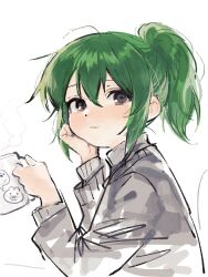  1girl black_eyes blush closed_mouth commentary_request cup green_hair grey_sweater hair_between_eyes head_rest highres holding holding_cup igarashi_futaba long_sleeves looking_at_viewer mug ponytail senpai_ga_uzai_kouhai_no_hanashi shinpu_(oresinpu) simple_background solo steam sweater upper_body white_background 