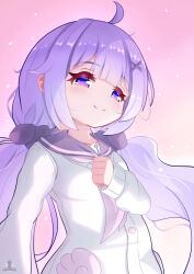  1girl ahoge azur_lane black_sailor_collar black_scrunchie cardigan closed_mouth commentary_request hair_ornament highres long_hair looking_at_viewer official_alternate_costume pink_background purple_hair sailor_collar sakamarujp scrunchie smile solo twintails unicorn_(azur_lane) unicorn_(long-awaited_date)_(azur_lane) very_long_hair violet_eyes white_cardigan x_hair_ornament 