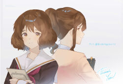  2girls age_comparison aged_up back-to-back brown_hair brown_shirt commentary_request hibike!_euphonium highres holding kitauji_high_school_uniform long_sleeves multiple_girls neckerchief oumae_kumiko pink_neckerchief ponytail ratifuu sailor_collar school_uniform shirt short_hair simple_background smile twitter_username upper_body white_background white_sailor_collar winter_uniform yellow_eyes 