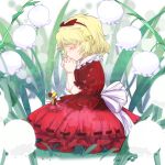  2girls blonde_hair bow bubble_skirt closed_eyes doll doll_joints eyes_closed flower hair_bow hands_clasped highres lily_of_the_valley looking_down medicine_melancholy multiple_girls praying short_hair sisenshyo sitting solo su-san touhou 