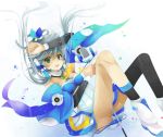  1girl highres luo_tianyi malachite microphone silver_hair solo vocaloid 