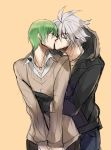  2boys blazblue closed_eyes green_hair hazama hooded_jacket hug hug_from_behind jacket jewelry kaneaki_mukku kiss multiple_boys necklace ragna_the_bloodedge short_hair silver_hair sweater v-neck yaoi 