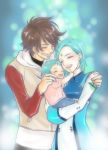  baby brown_hair closed_eyes eureka eureka_seven eureka_seven_(series) eureka_seven_ao eyes_closed family fukai_ao hug raglan_sleeves renton_thurston smile 