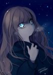  1girl artist_name blonde_hair blue_eyes blue_jacket breath character_request commentary copyright_request dated glowing glowing_eyes gotoh510 highres hood hooded_jacket jacket long_hair long_sleeves looking_at_viewer night night_sky signature sky star_(sky) starry_sky upper_body 