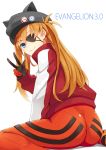  animal_hat ass badge blue_eyes bodysuit button_badge cat_hat evangelion:_3.0_you_can_(not)_redo eyepatch hat long_hair neon_genesis_evangelion orange_hair pins plugsuit prime rebuild_of_evangelion shikinami_asuka_langley simple_background sitting smile solo soryu_asuka_langley souryuu_asuka_langley title_drop track_jacket track_suit two_side_up v wariza white_background 