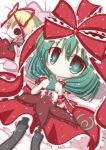  blush bow character_doll chibi dress green_eyes green_hair hair_bow hair_ribbon kagiyama_hina lilywhite_lilyblack medicine_melancholy pantyhose ribbon touhou wrist_ribbon 