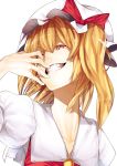  blonde_hair bow bust face flandre_scarlet grin hand_on_own_face hat hat_bow highres long_hair looking_at_viewer looking_down red_eyes side_ponytail smile solo touhou transparent_background uu_uu_zan 