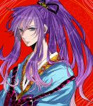  1boy blue_eyes bust eyeshadow hair_ribbon japanese_clothes kamui_gakupo long_hair makeup male ponytail purple_hair qazrr red_background ribbon solo traditional_clothes vocaloid 