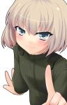  blonde_hair blush fang girls_und_panzer green_eyes katyusha pointing short_hair smile tsukishiro_kou 